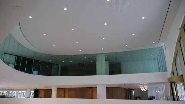 Glazen gebouw