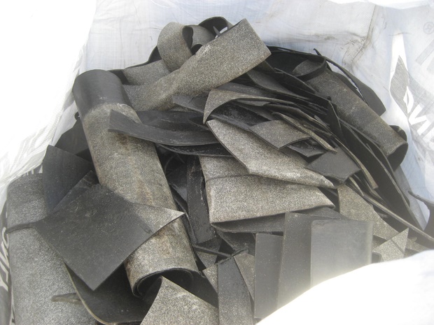 Web.D0020780L0012034P001_BT0323DakenProBitumen2 | BouwTotaal Snijresten van dakbitumen