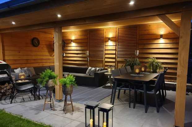 tuinhuis met overkapping