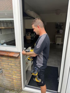 WebBT070824ToolsCollinRolf2 | BouwTotaal Collin Rolf aan het werk